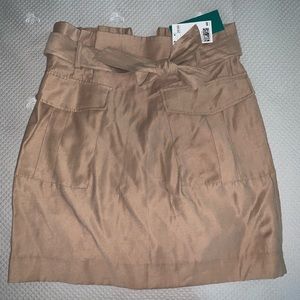 H&M beige tie skirt!